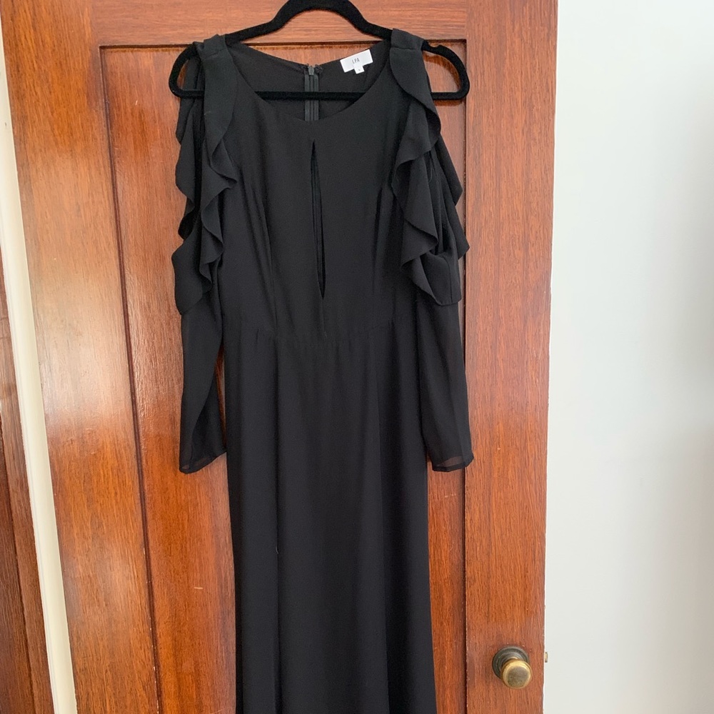 LPA MAXI dress w keyhole and ruffle cold shoulder